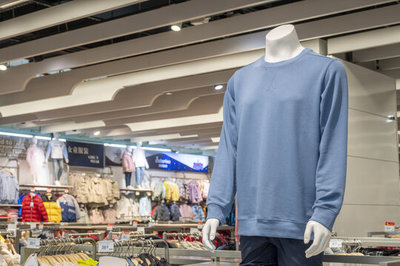 優(yōu)化賣場陳列設(shè)計，提升服裝服飾零售業(yè)績